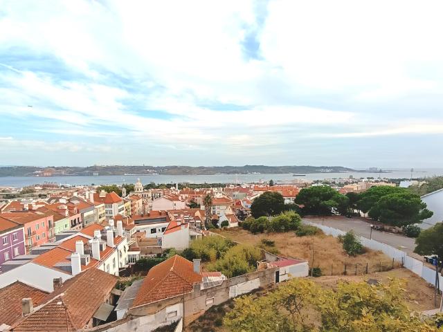 Apartamento alugar em São Francisco Xavier, Lisboa
