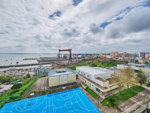 Casa venda em Cacilhas, Almada