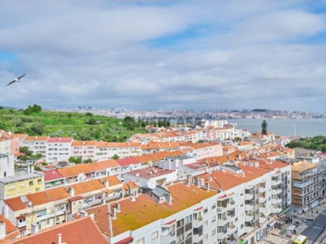 Casa venda em Cacilhas Centro, Almada
