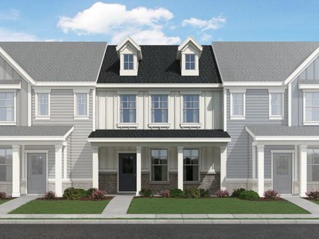 Townhouse for sale in Crown Point, Indiana