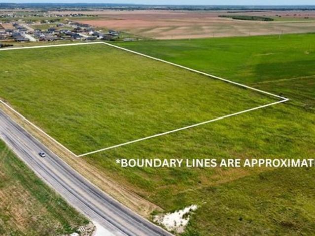 Land for sale in Taylor, Texas