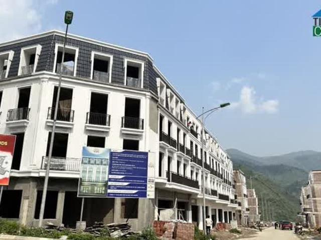 Nhà mặt phố bán