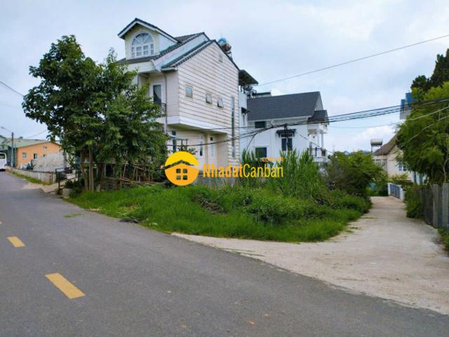 Mặt bằng bán