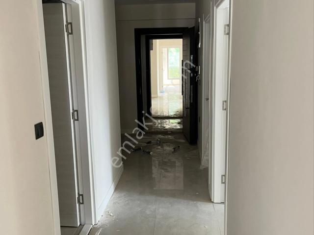 Bayrakli, İzmir içerisinde satılık mülk