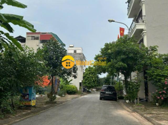 Mặt bằng bán