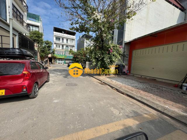 Mặt bằng bán