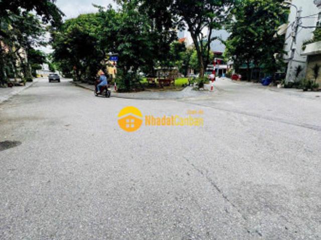 Mặt bằng bán