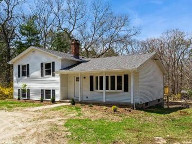 House for sale in Foster