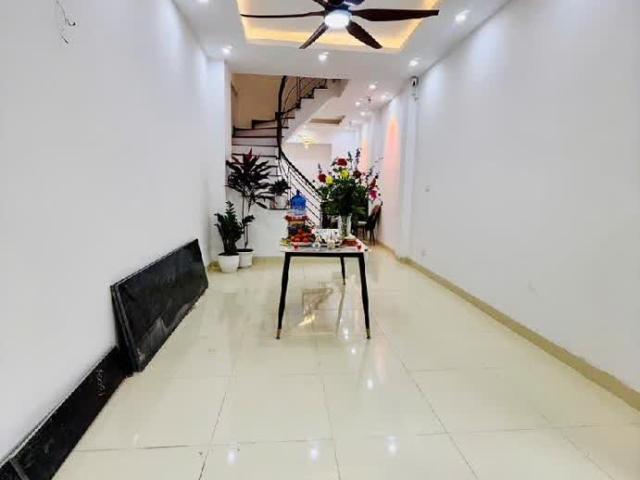Nhà bán tại Hoàn Kiếm, Hà Nội