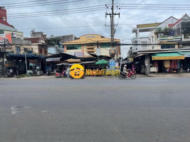 Mặt bằng bán