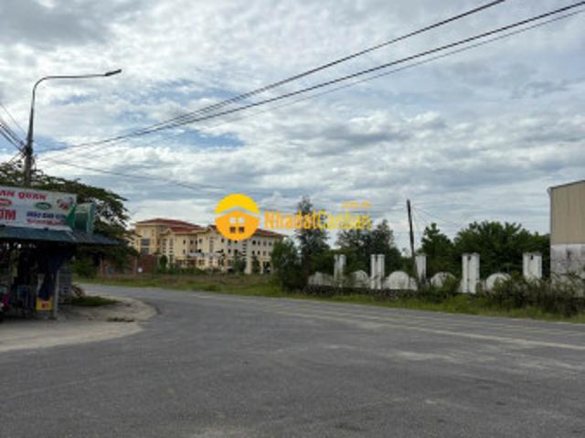 Mặt bằng bán