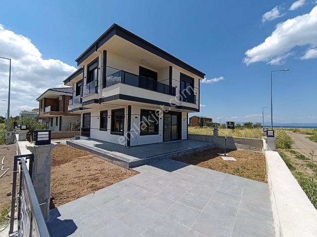 Ayvalik, Balikesir içerisinde satılık Villa