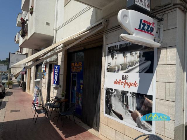 Locale Commerciale in vendita a Ceglie Messapica