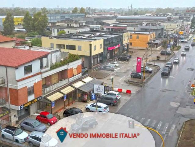 Locale Commerciale in vendita a Borgo Piave, Latina