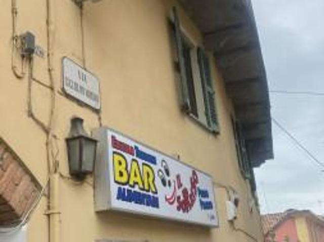 Locale Commerciale in vendita a Piemonte, Alessandria