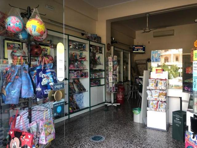 Locale Commerciale in vendita a Terme Vigliatore, Sicilia