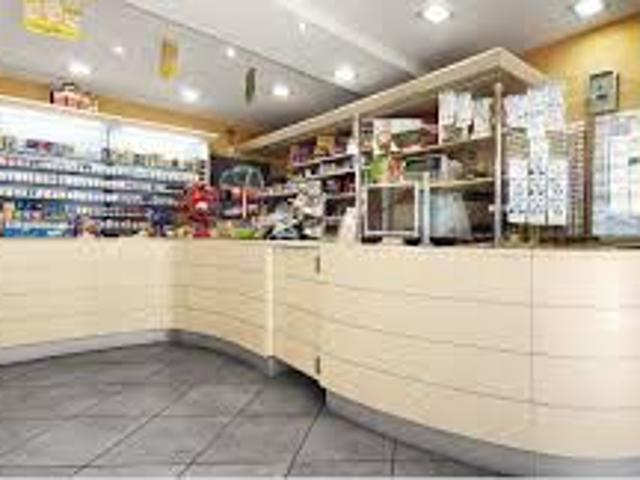 Locale Commerciale in vendita a Unione dei comuni Valle del Savio, Cesenà
