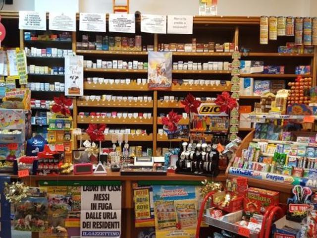 Locale Commerciale in vendita a Unione dei comuni Valli del Reno, Lavino e Samoggia, Casalecchio Di Reno