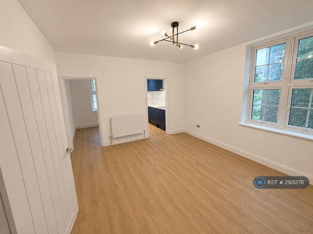 Apartment for rent in The Borough, Greater London