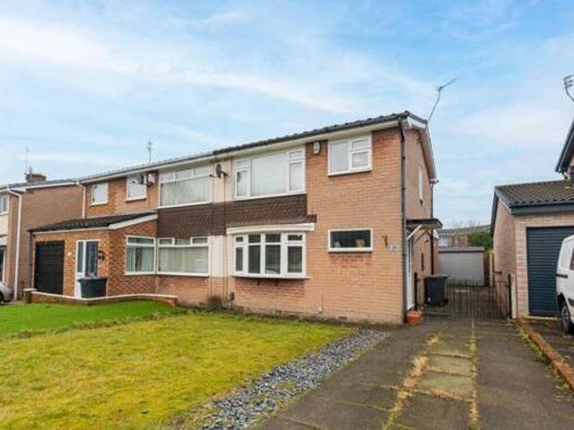 House for sale in Widnes, Liverpool City Region