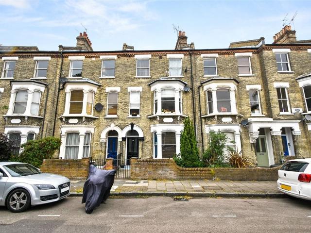 Apartment for rent in Holloway, Greater London