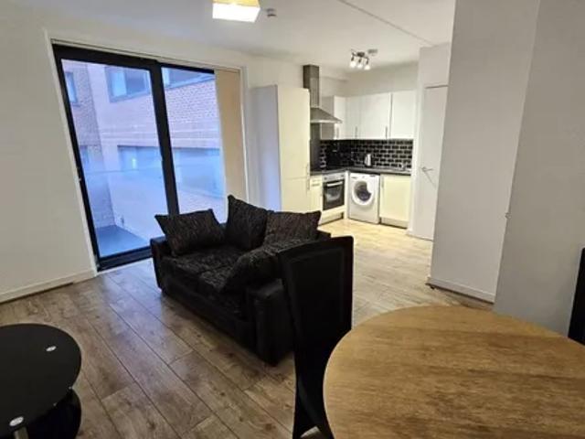 Apartment for rent in Chinatown, Calderstones