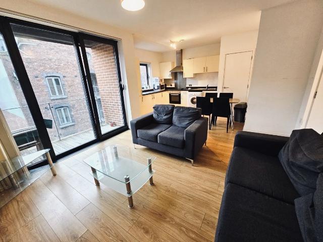 Apartment for rent in Chinatown, Calderstones