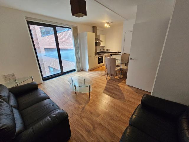 Apartment for rent in Chinatown, Calderstones