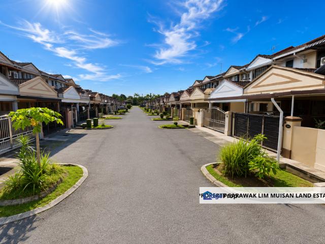 House for sale in Kuching