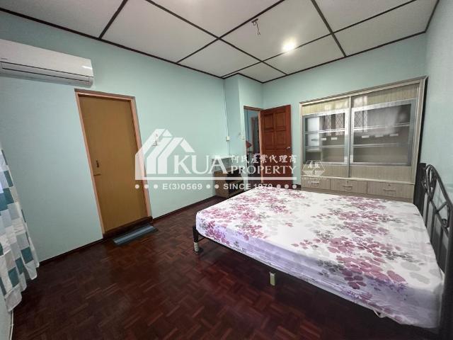 Room for rent in Kuching