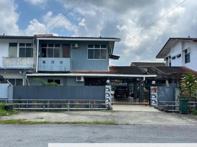 House for sale in Kuching