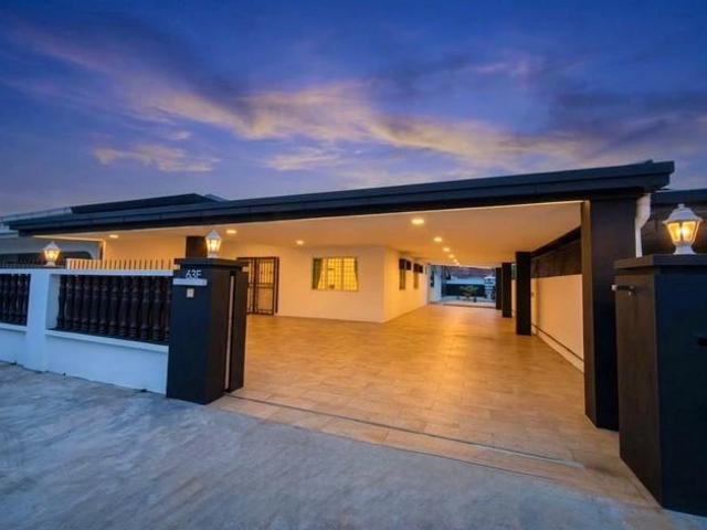 Terraced House for rent in Kuching, Sarawak
