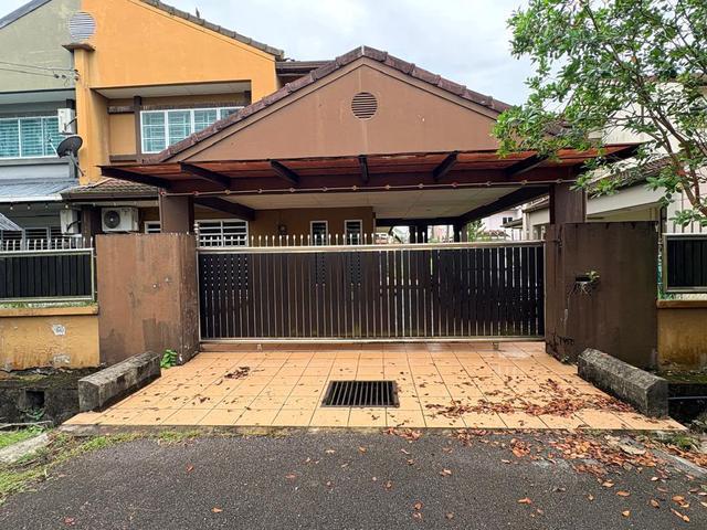 Residential House for sale in Kuching, Sarawak