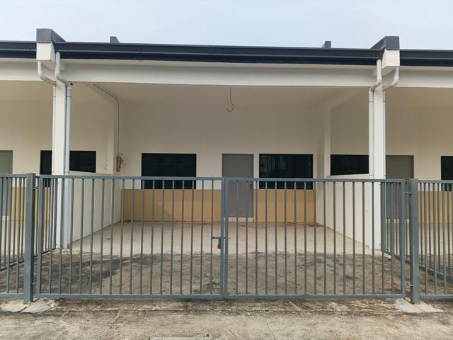 Terraced House for sale in Kuching, Bahagian Kuching