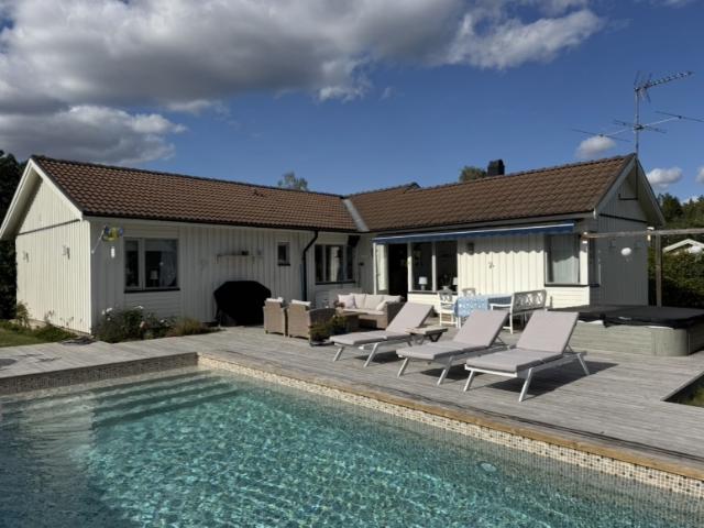 Hus hyra i Gribbylund, Täby