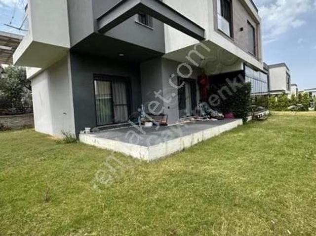 Kuşadasi, Aydin içerisinde satılık Villa