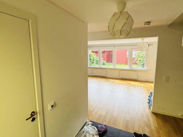Hus hyra i Erikslund, Stockholms län