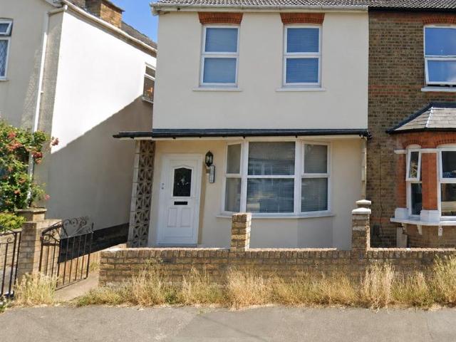 Studio for rent in London Borough of Hounslow, Greater London