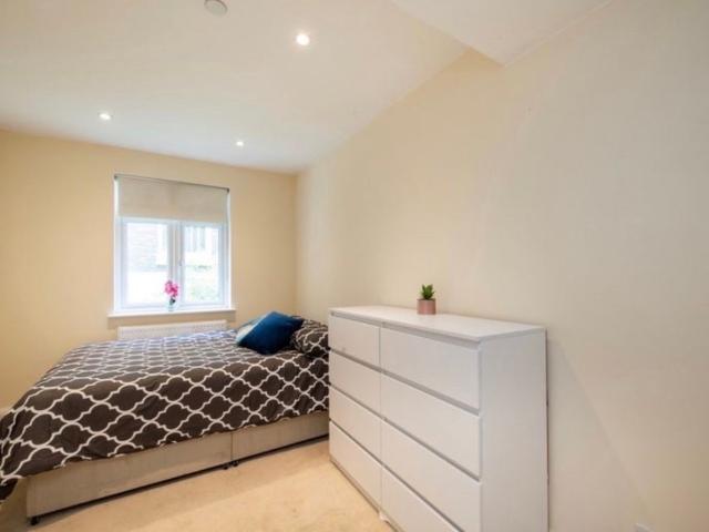 Room for rent in Pimlico, Greater London