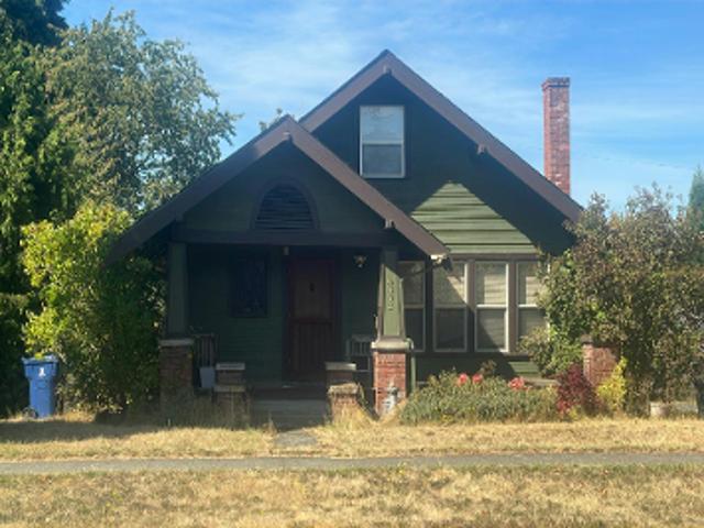 House for sale in Lincoln International District, Tacoma