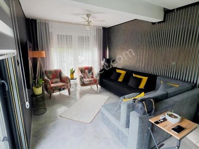Kemerağzı Mahallesi, Aksu içerisinde satılık Villa
