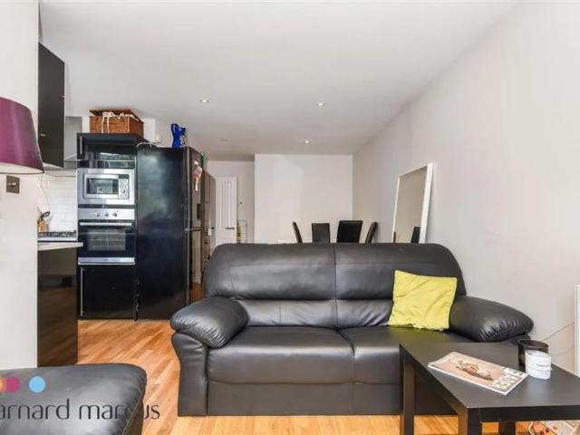 Apartment for rent in Shepherd's Bush, Greater London