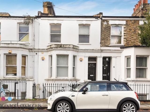 Apartment for rent in Shepherd's Bush, Greater London