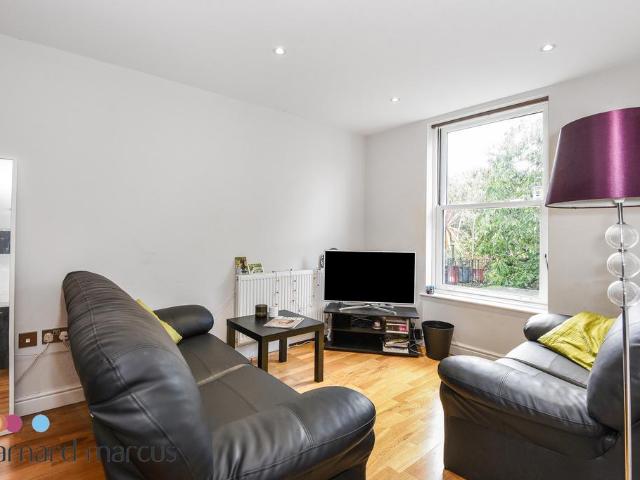 Apartment for rent in Shepherd's Bush, Greater London