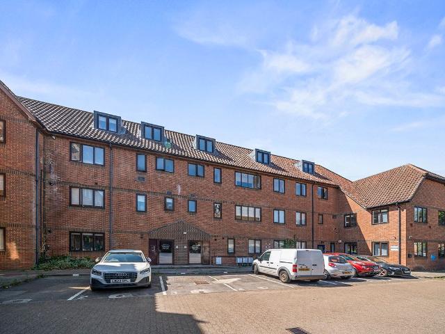 Apartment for rent in Hertford, Colliers End