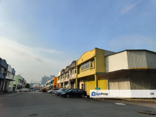Warehouse for sale in Selayang, Selangor