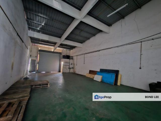 Warehouse for rent in Selayang, Selangor