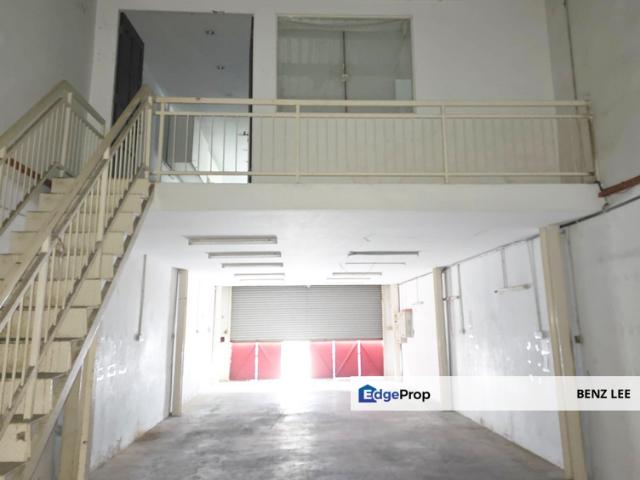 Warehouse for rent in Selayang, Selangor