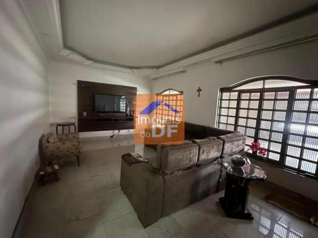 Casa venda em Região Geográfica Imediata do Distrito Federal, Região Integrada de Desenvolvimento do Distrito Federal e Entorno