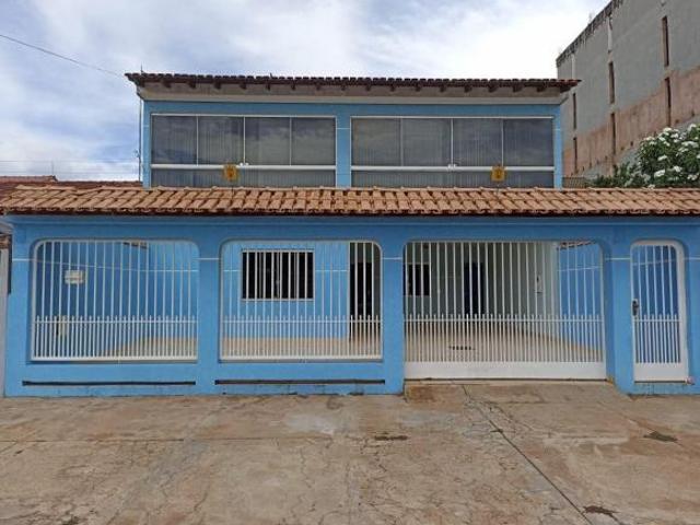Casa venda em Região Geográfica Imediata do Distrito Federal, Região Integrada de Desenvolvimento do Distrito Federal e Entorno